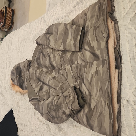 Torrid camo cold weatherTwill Fur Lined Parka size 3! New Without tags! - Picture 15 of 16